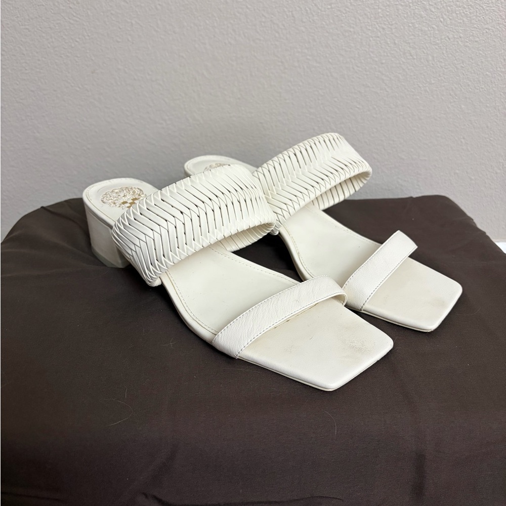 Vince Camuto Sandal 10M White Woven Block Heel Square Toe Slide